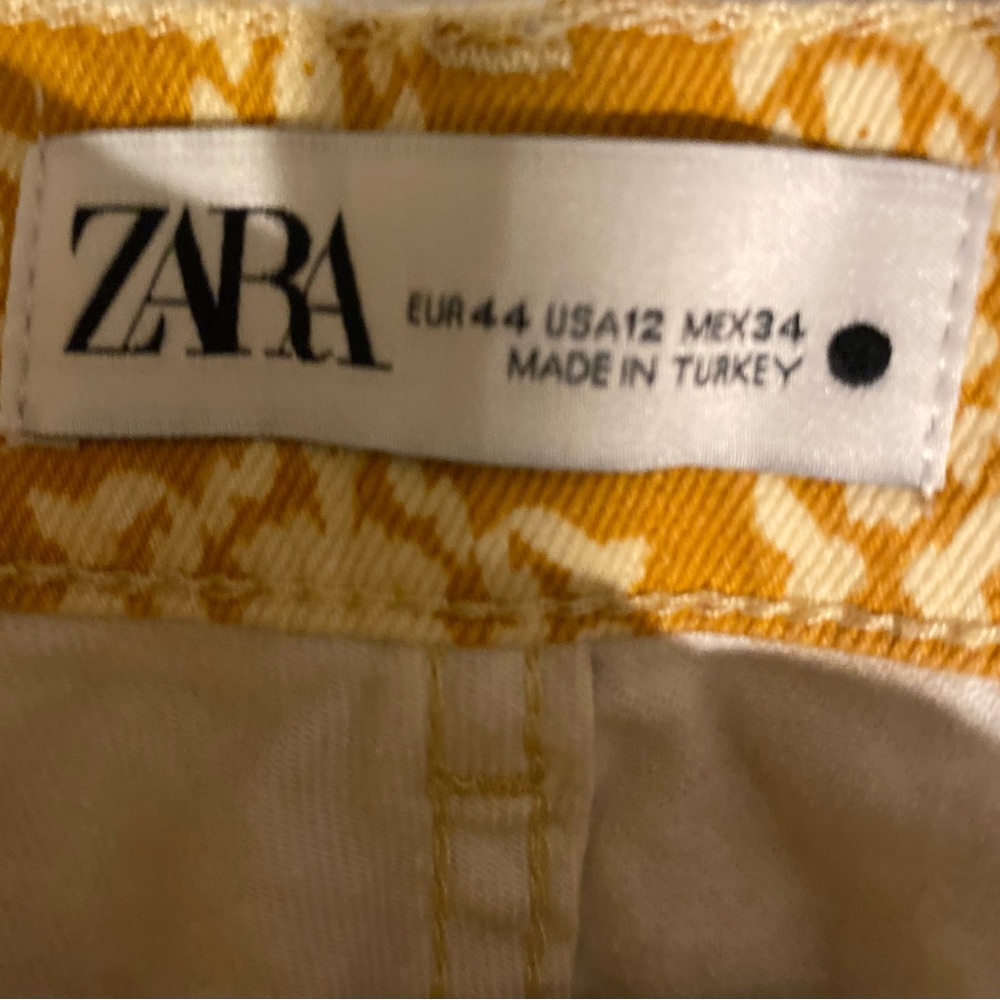NWOT Zara the Dreed printed flare jeans. SZ 31, 12 - Picture 3 of 5